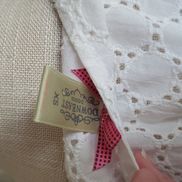 Eyelet tunic - Picture 5 of 5